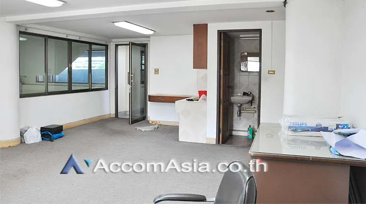 unit Office space For Rent in Ratchadaphisek, Bangkok  near MRT Sutthisan (AA14496)